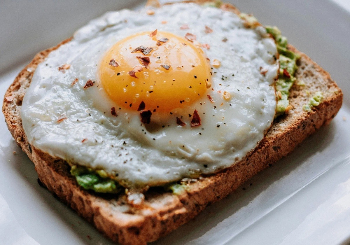 Roti panggang dengan telur (Canva) - Image
