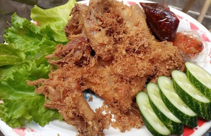 3 Tempat Makan Ayam Goreng Enak di Jogja. (Instagram @ayamgorengmboksabar) - Image