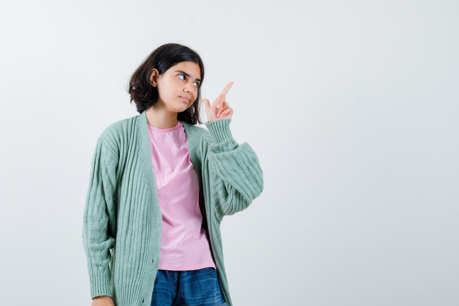 Generasi Z dikenal penuh semangat dan idealisme, namun sering kali terjebak dalam pola pikir hitam-putih. Foto: Freepik - Image