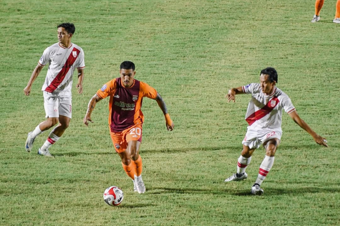 Borneo FC Samarinda melanjutkan tren positifnya dengan meraih kemenangan kelima secara beruntun usai mengalahkan Persis Solo. (Dok: Instagram Borneo FC) - Image