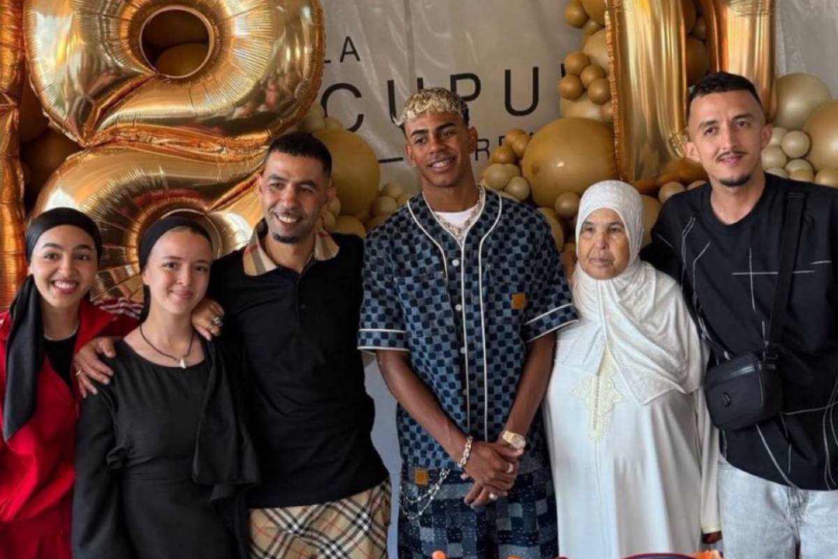 Lamine Yamal hanya jadi runner-up Ayah Yamal menilai ada kejanggalan dalam proses pemilihan (Instagram @lamineyamal) - Image