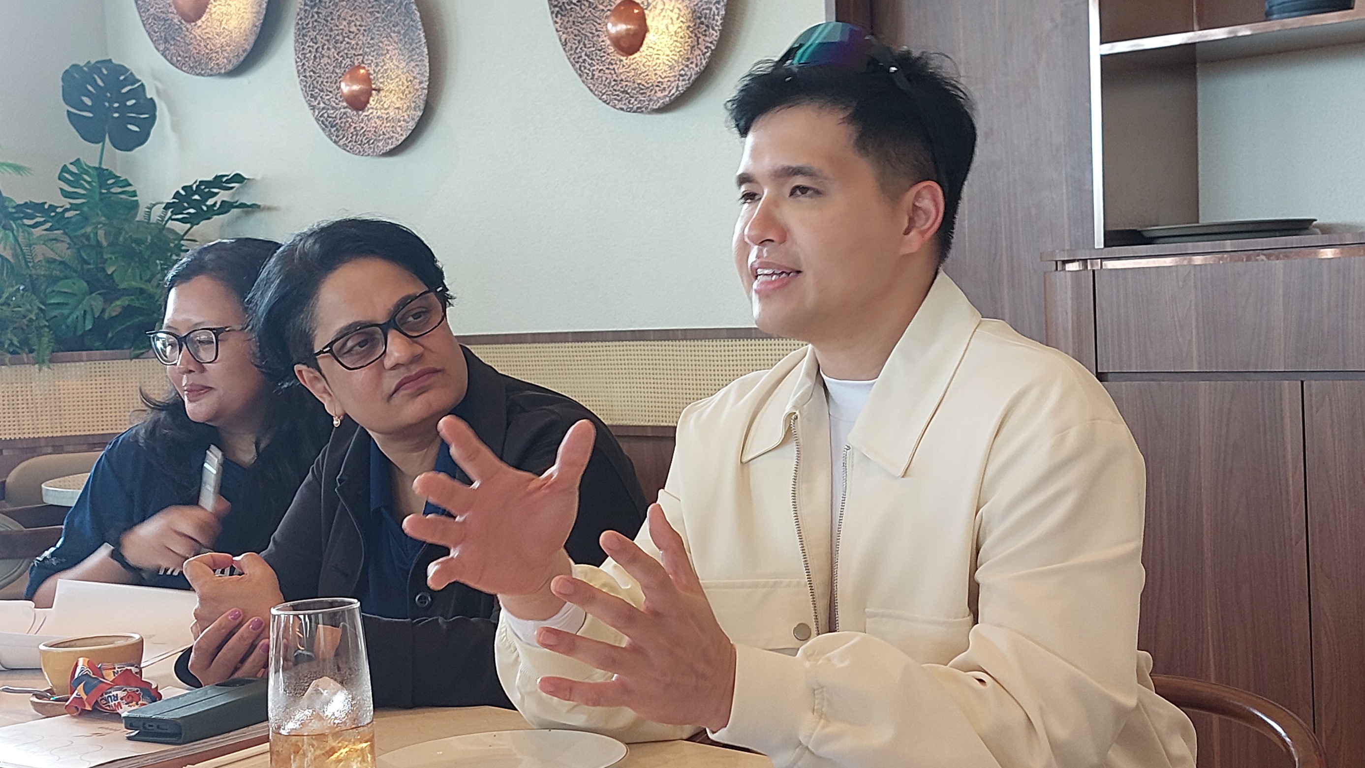 General Manager Novo Nordisk Indonesia Sreerekha Sreenivasan dan InfoComm PERKI Vito A. Damay. (Istimewa) - Image