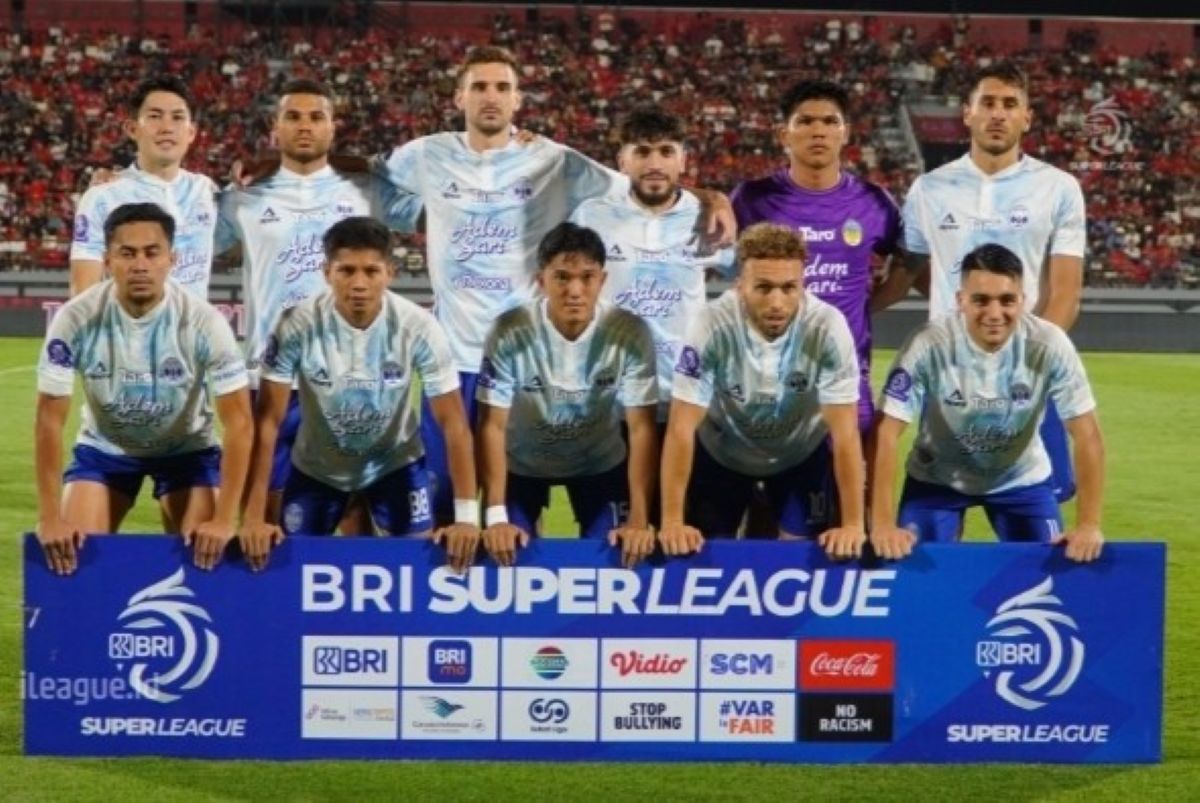 Skuad PSIM Jogjakarta musim ini tampil mengejutkan dengan menembus papan atas klasemen sementara Super League. (I-League) - Image