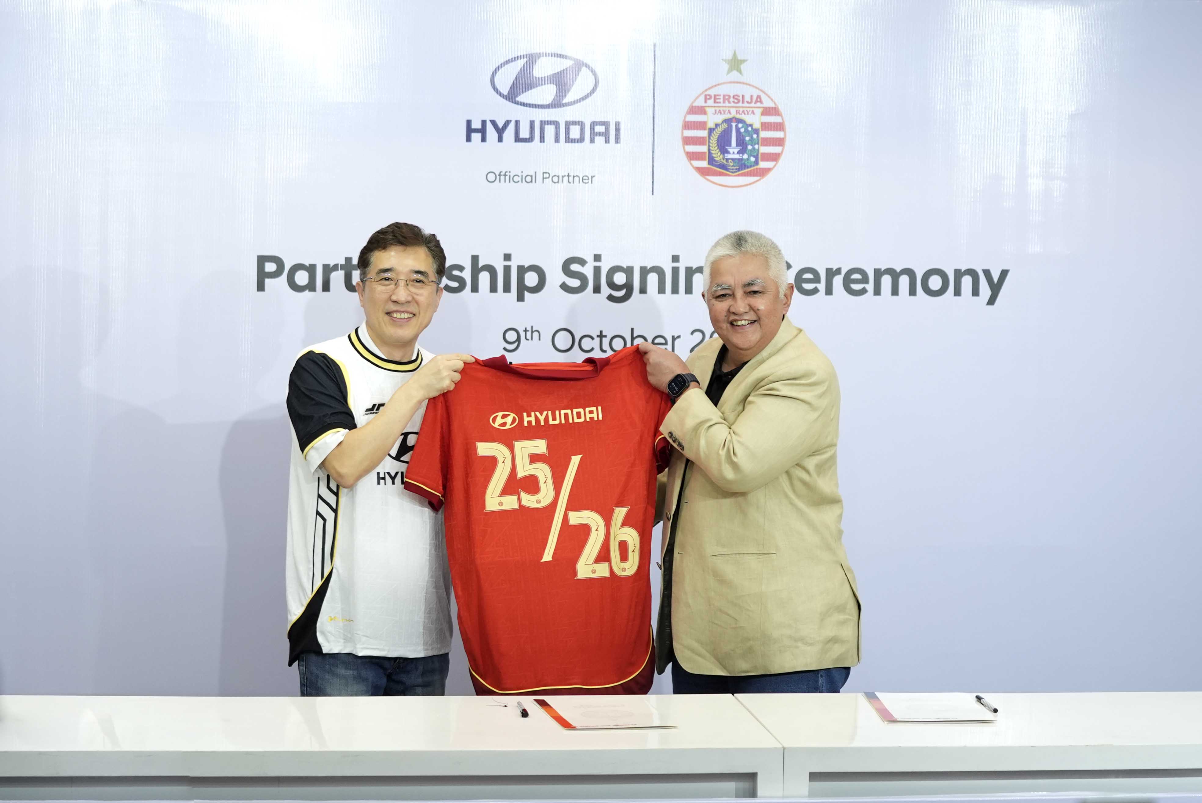 Persija Jakarta resmi menggandeng Hyundai Motors sebagai sponsor untuk mengarungi Super League 2025/2026. (Dok: Persija) - Image