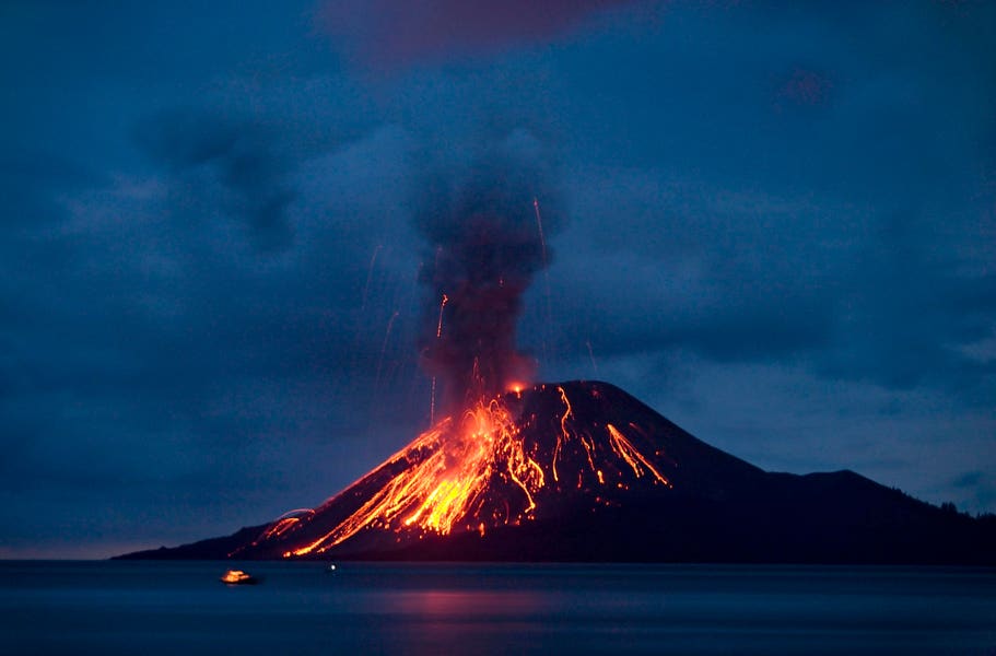 Dentuman Gunung Krakatau Tahun 1883, Suara Paling Keras Dalam Sejarah Manusia - Image