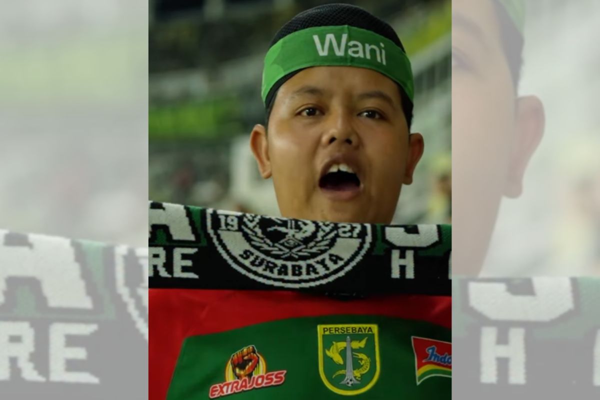 Badru sangat cinta dan mendukung penuh Persebaya Surabaya. (Dok. Persebaya Surabaya) - Image