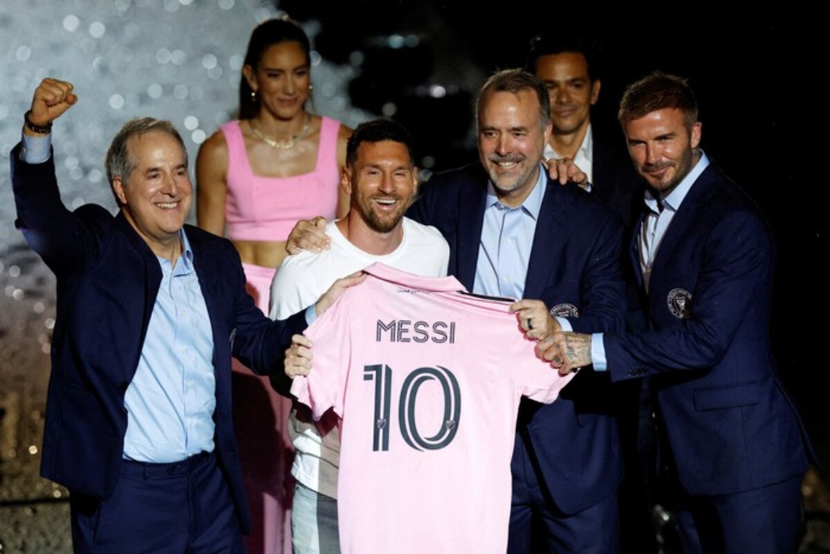 David Beckham berkontribusi besar dalam kedatangan Lionel Messi ke Inter Miami 2023 lalu. (Reuters/Marco Bello) - Image