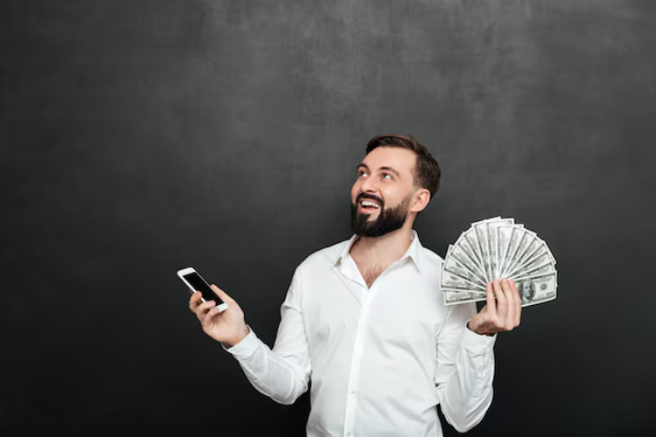 seseorang yang hartanya tak tertakar./Freepik/drobotdean - Image