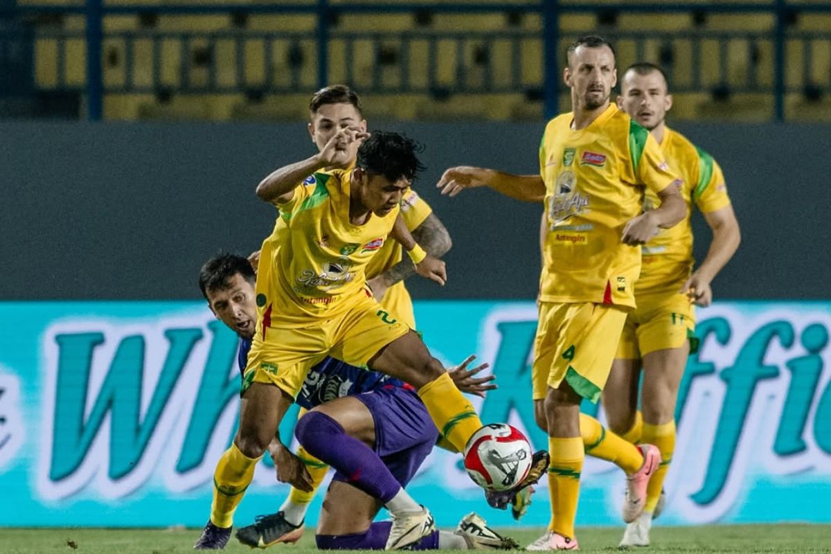 Persebaya Surabaya ketika menahan tuan rumah Persik Kediri 1-1, Jumat (7/11/2025). (Persebaya Surabaya) - Image