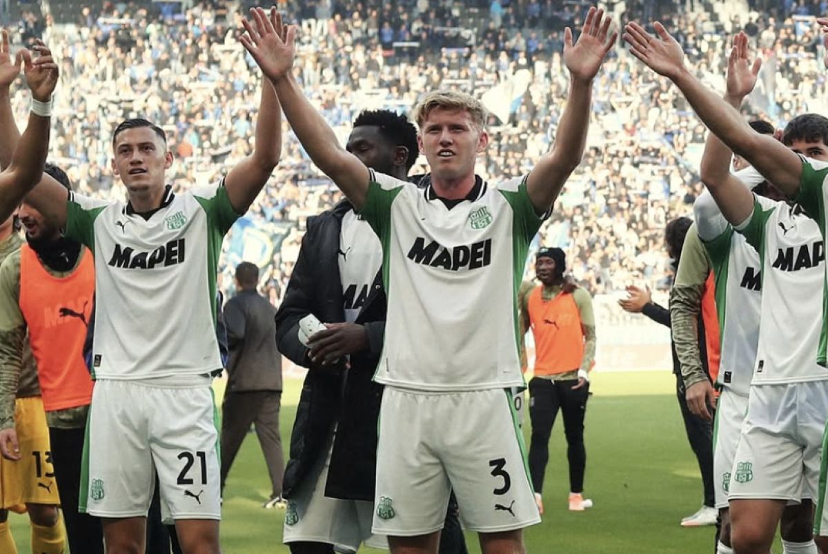 Jay Idzes bawa Sassuolo menang di kandang Atalanta. (ig sassuolocalcio) - Image