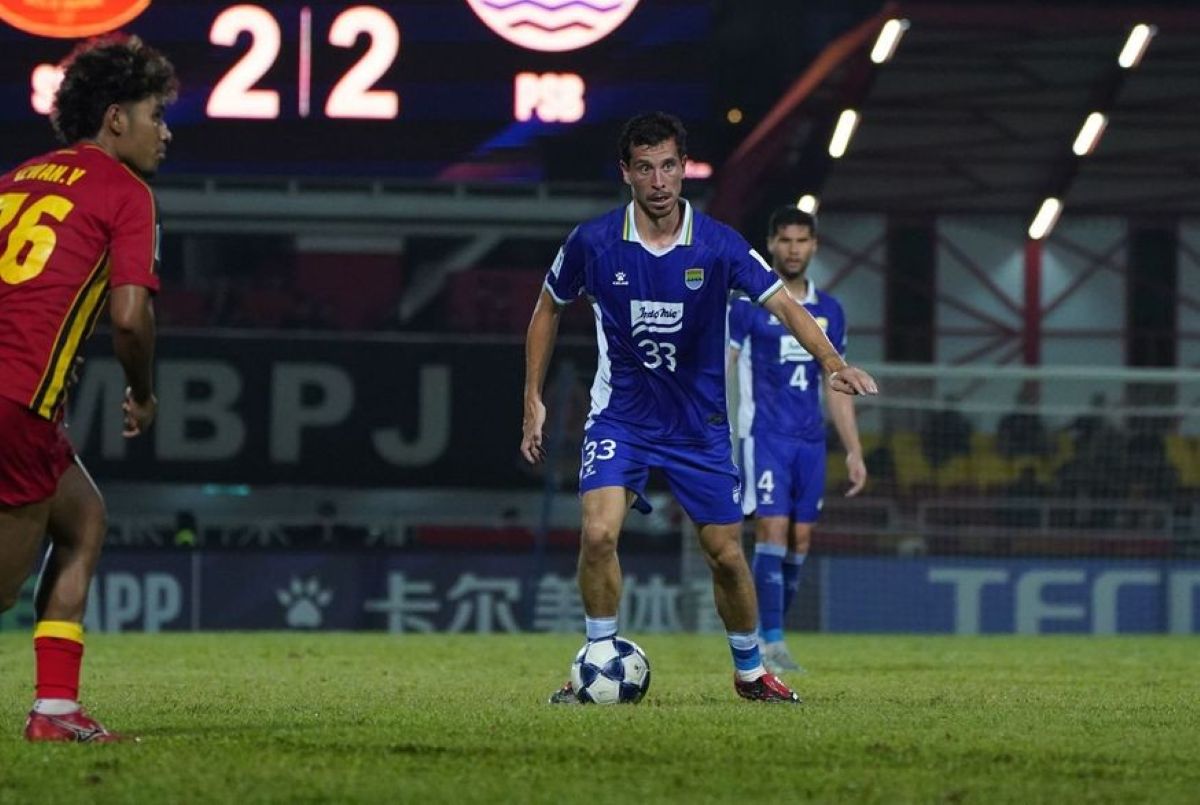 Bintang Persib Bandung Thom Haye. (persib.co.id) - Image