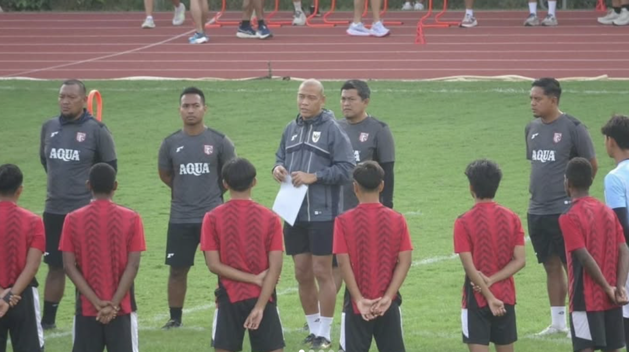 Nova Arianto selalu berkelas sedjak jadi pemain. Bek tangguh dan andalan Timnas Indonesia (ig novarianto30) - Image