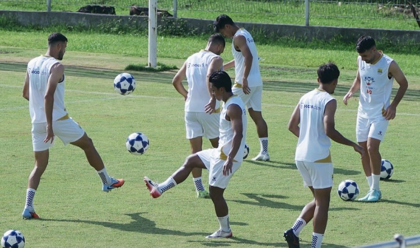 Persib Bandung bertekad memperpanjang rekor kemenangan di BRI Super League 2025/26. (persib.co.id) - Image