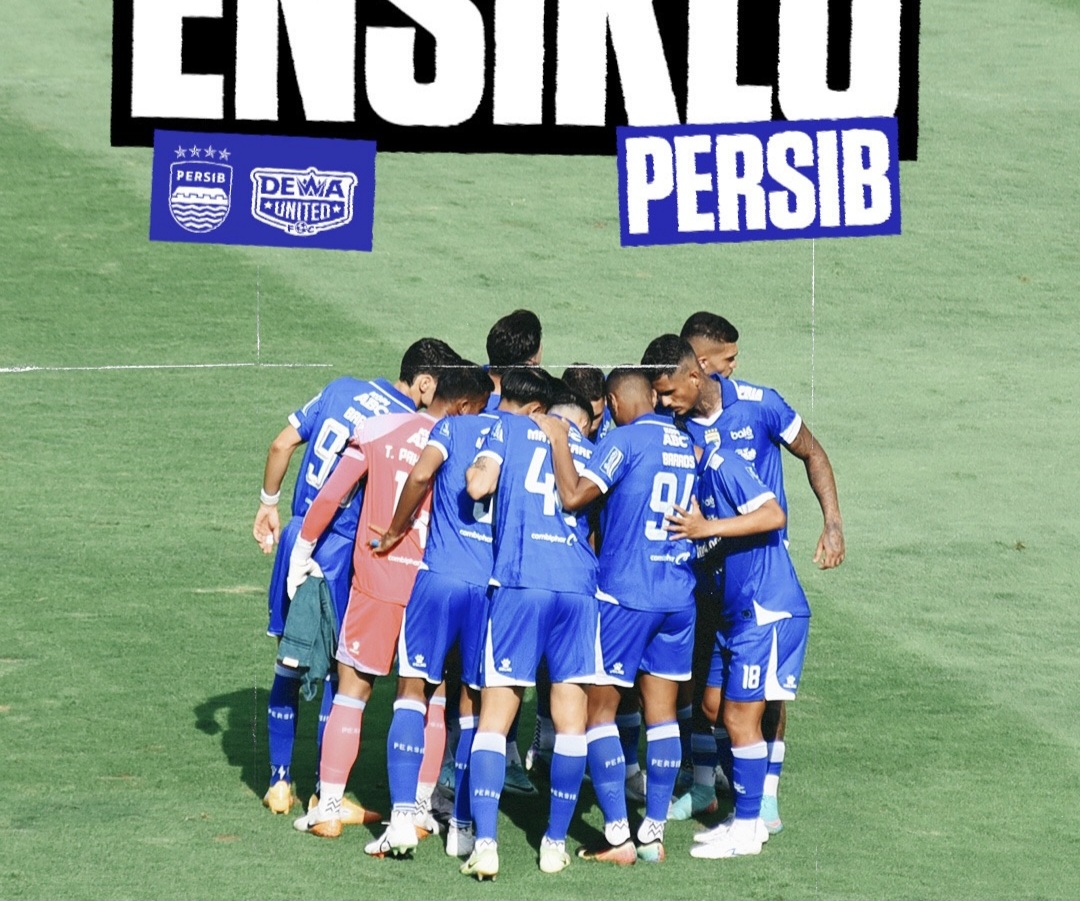 Skuad Persib bersiap hadapi Dewa United di Super League 2025/2026. (@persib) - Image