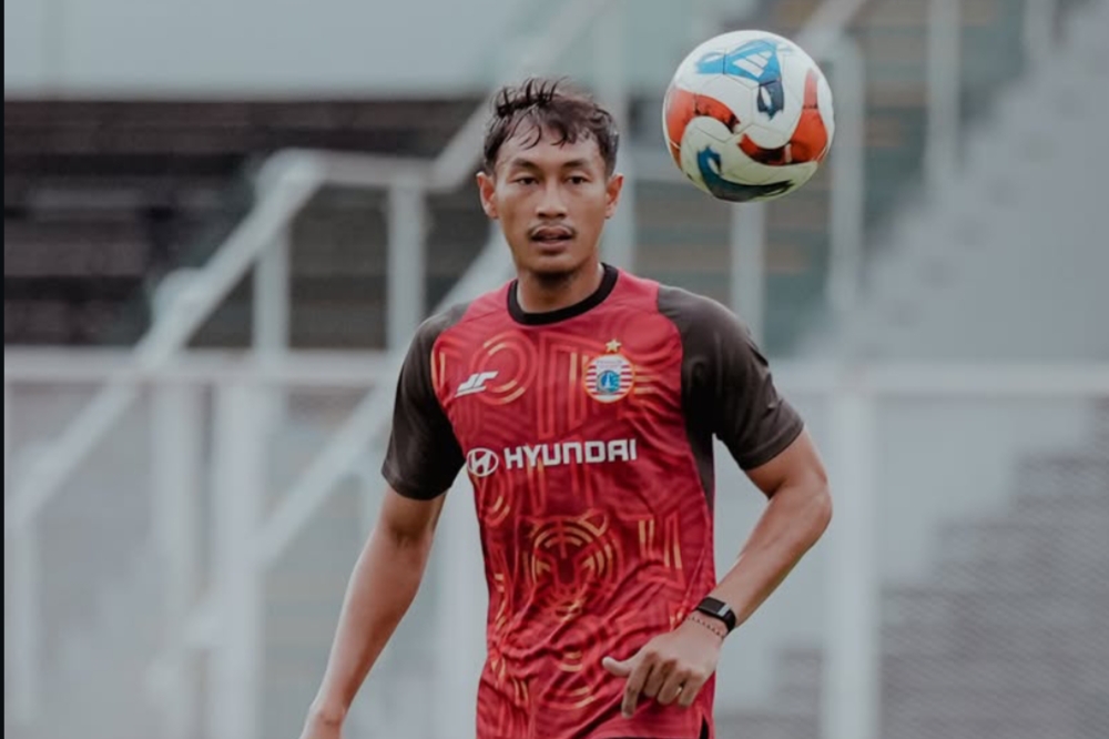 Hansamu Yama diprediksi akan mengisi starting XI Persija Jakarta melawan PSIM Yogyakarta untuk menggantikan Rizky Ridho yang absen. (Dok. Persija) - Image