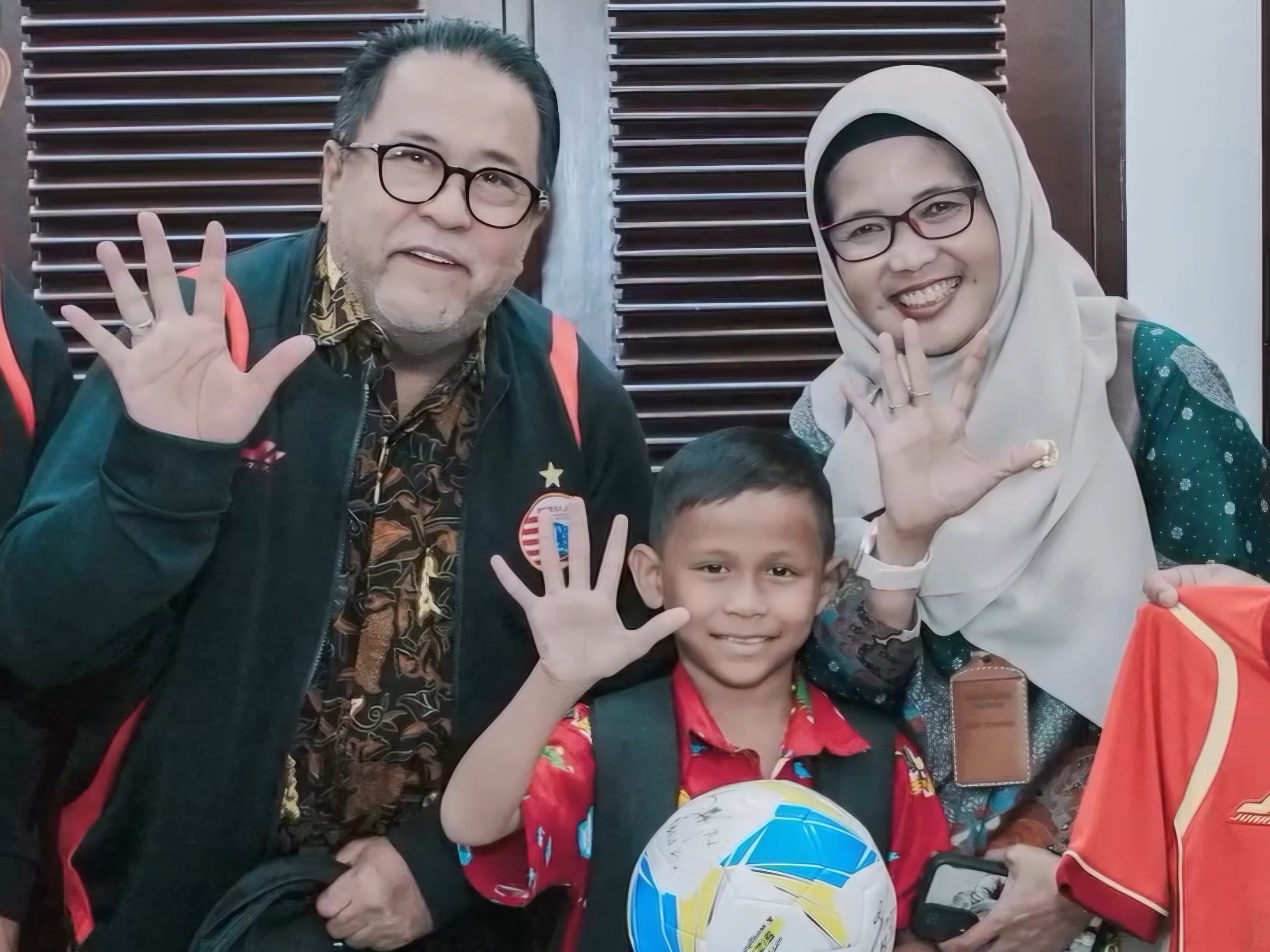 Wakil Gubernur DKI Jakarta Rano Karno bertemu dengan Hafitar di ruang kerjanya di Balai Kota Jakarta. (Istimewa) - Image
