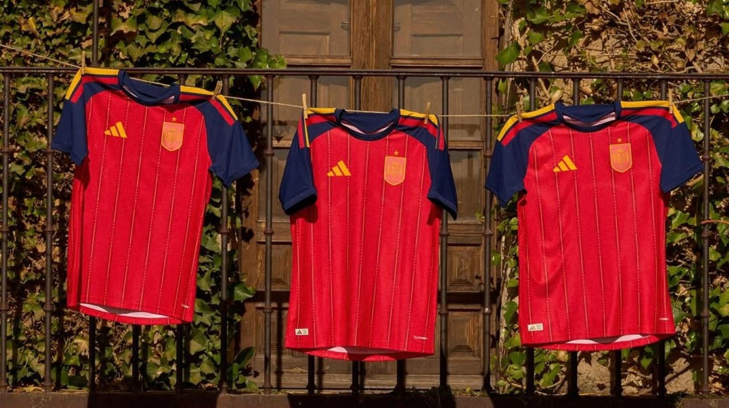 Jersery Timnas Spanyol. (Instagram/@sefutbol) - Image