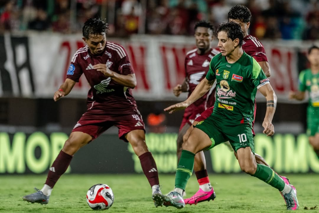 Bruno Moreira di laga PSM Makassar lawan Persebaya Surabaya. (Dok. Persebaya Surabaya) - Image