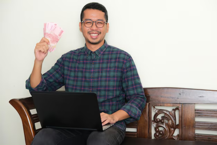 seseorang yang lebih nasibnya kian memihak./ Freepik/KrishnaTedjo - Image