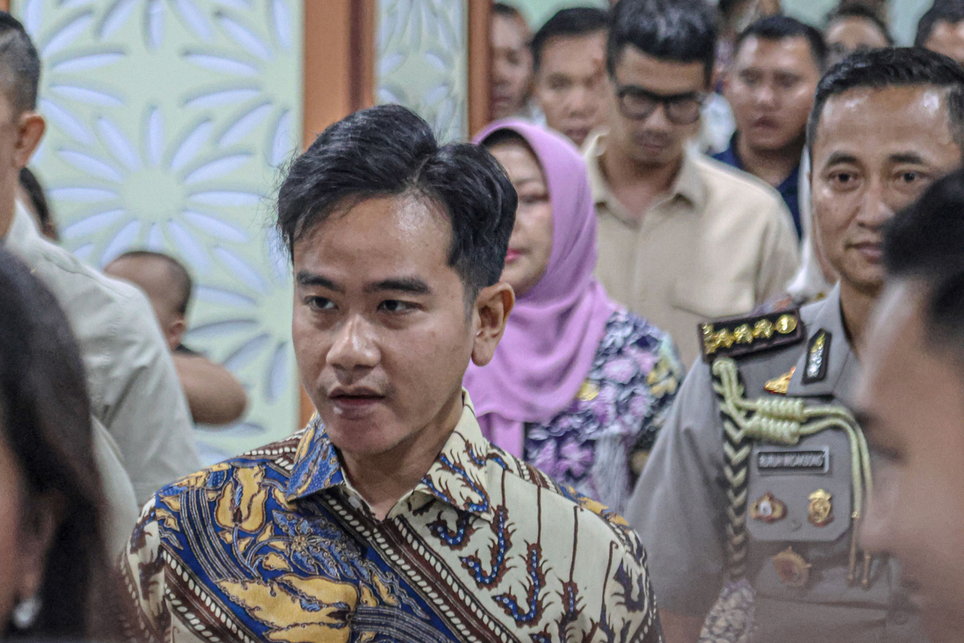 Wapres Gibran Respons JK jadikan Jokowi Presiden: Beliau Teladan untuk Semua - Image