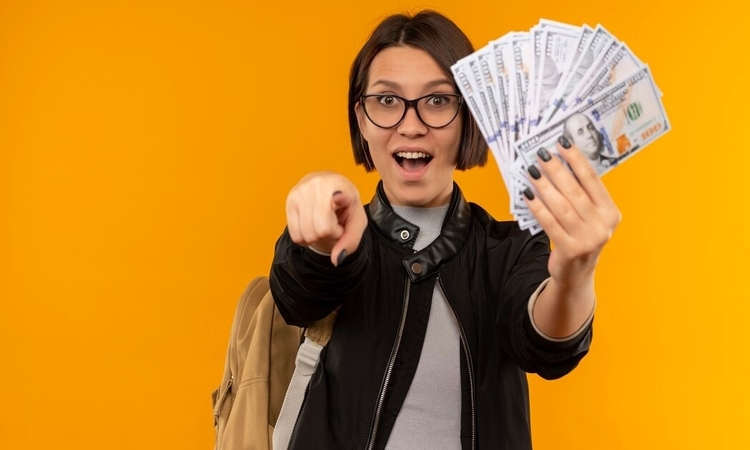 5 zodiak diprediksi memasuki era kekayaan dan stabilitas finansial di tahun 2026 - Image