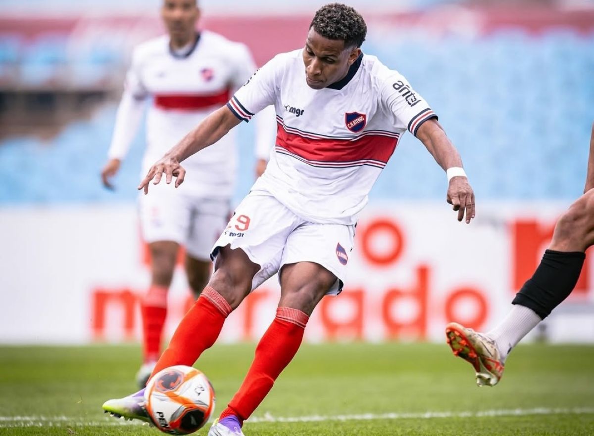 Denilson Rondrigues, gelandang asal Brasil incaran PSIS. (www.instagram.com) - Image