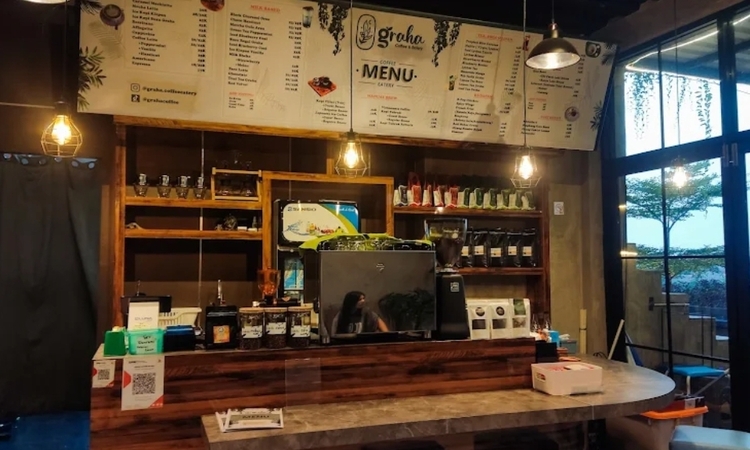 Kafe dekat Stasiun Pondok Cina - Image