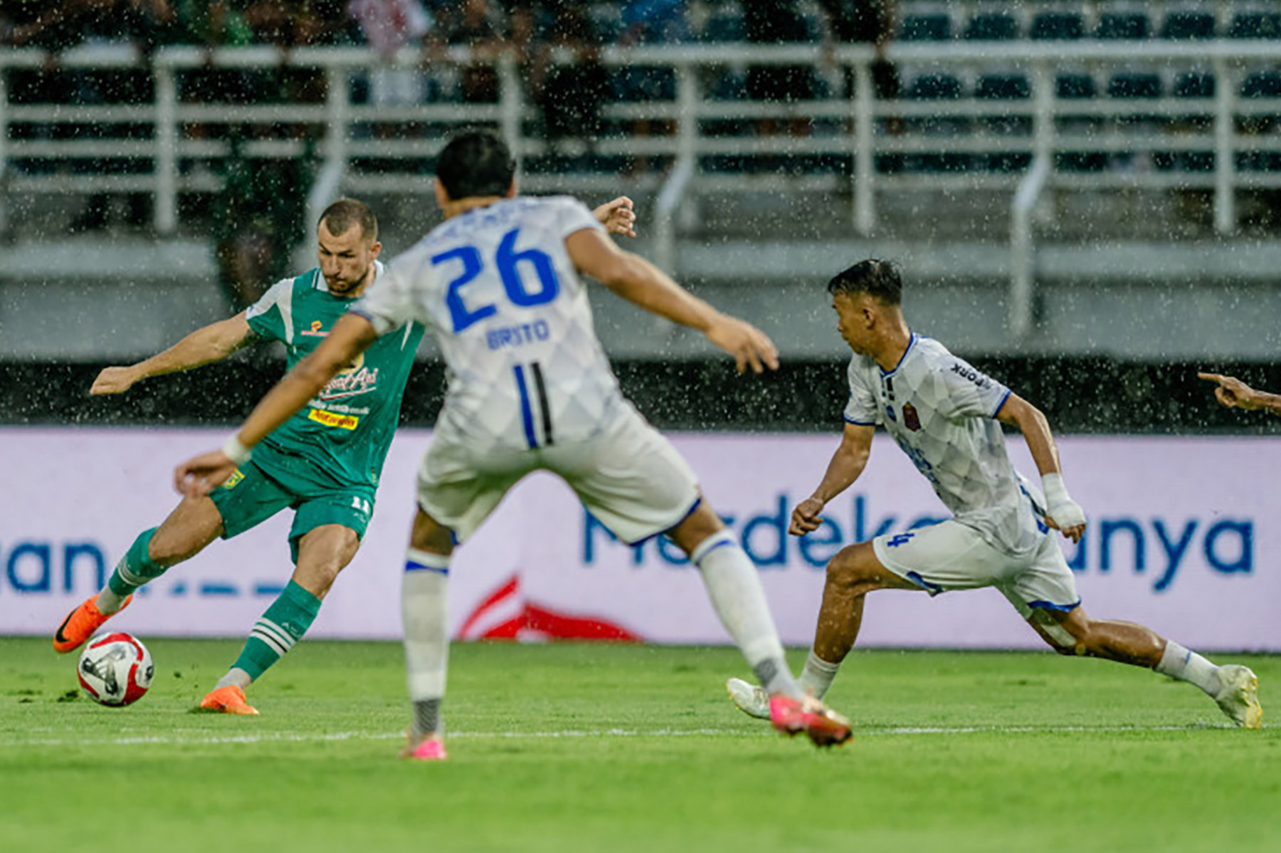 Persebaya Surabaya naik ke peringkat ke-6 usai gunduli Persijap Jepara 4-0 di Gelora Bung Tomo. (Persebaya Surabaya)