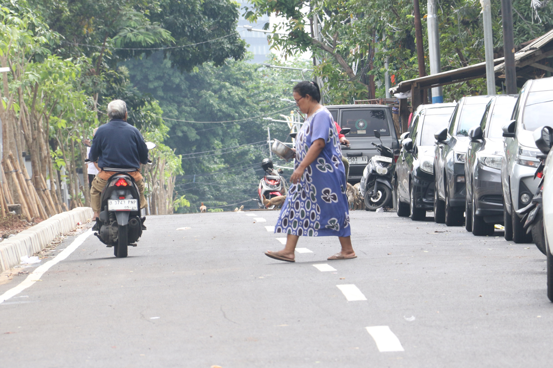 Suasana di Jalan Karet Pasar Baru Barat, Jakarta, Minggu (4/4/2026). (Dery Ridwansah/ JawaPos.com)