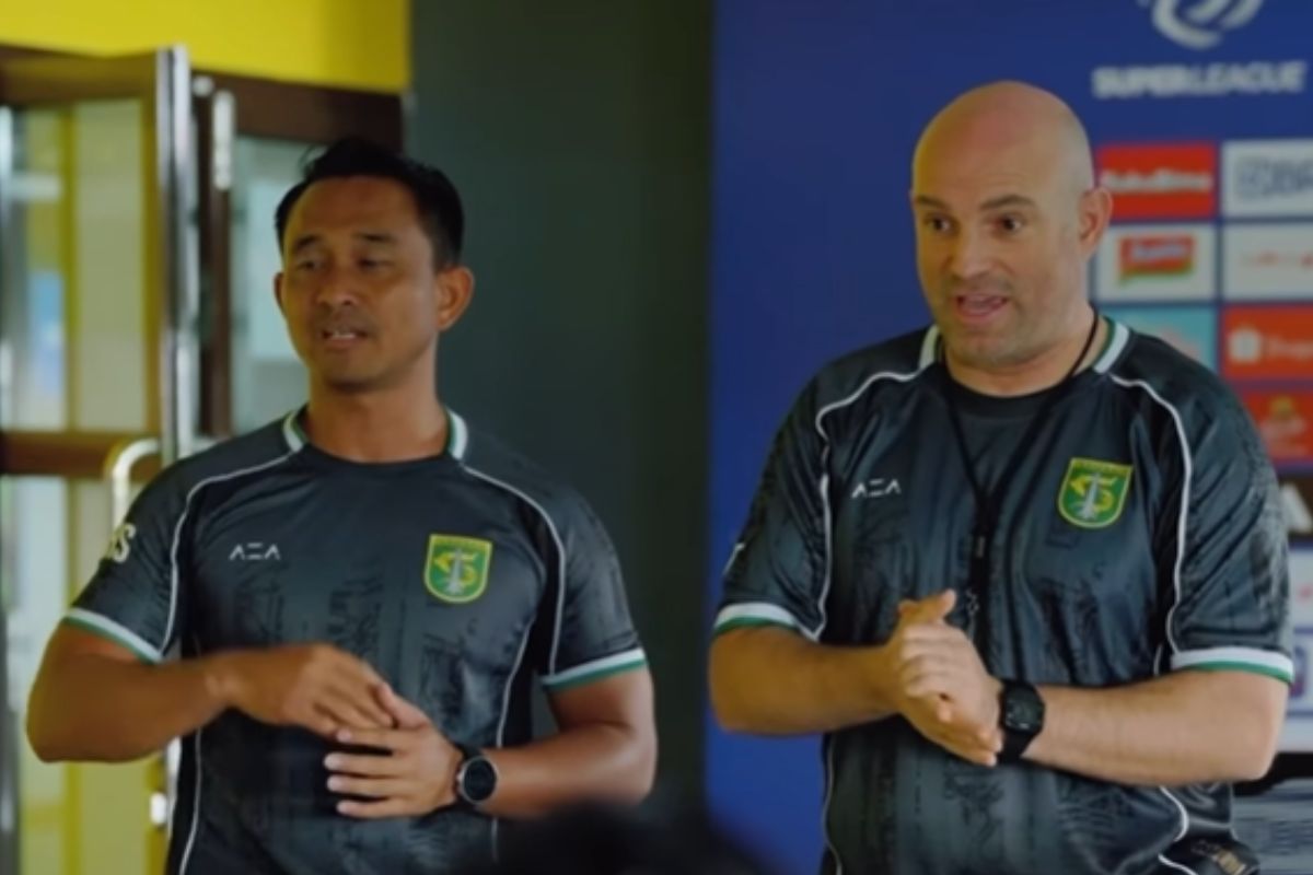 Bernardo Tavares punya rekor debut apik saat menukangi tim Liga Indonesia. (Persebaya Surabaya) - Image