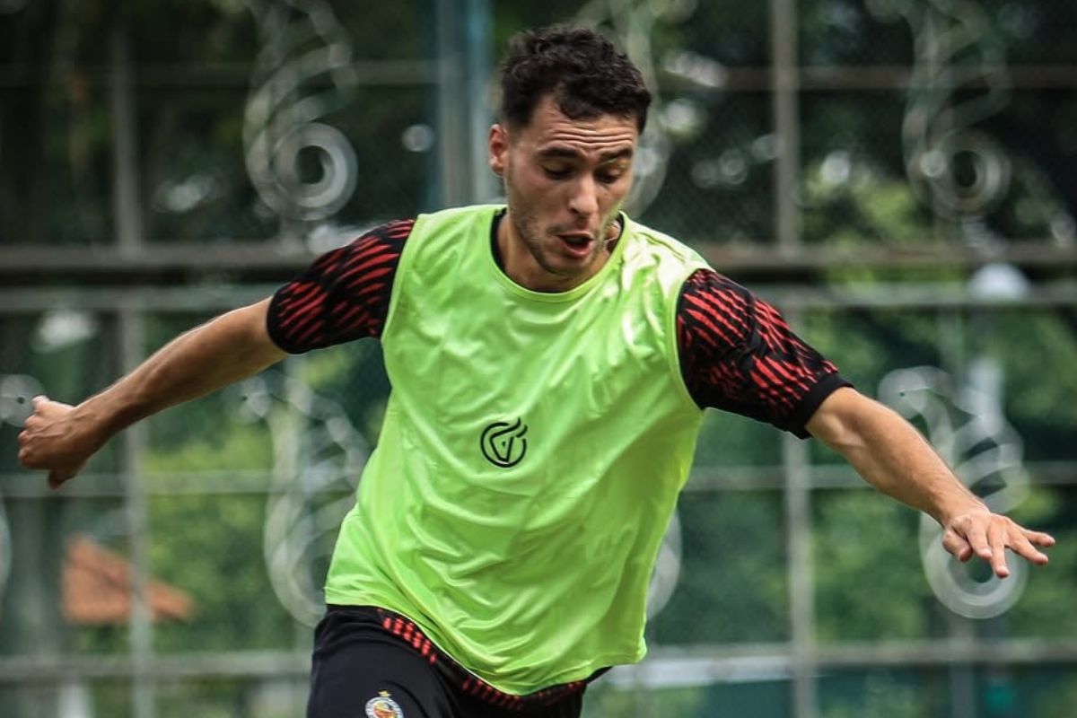 Pedro Matos bisa bikin serangan Bernardo Tavares di Persebaya Surabaya makin variatif. (Semen Padang) - Image