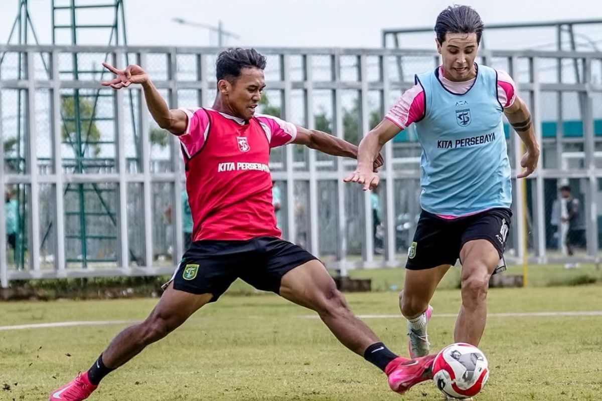 Bruno Moreira jadi tumpuan Persebaya Surabaya kalahkan PSIM Yogyakarta. (Dok. Persebaya Surabaya) - Image