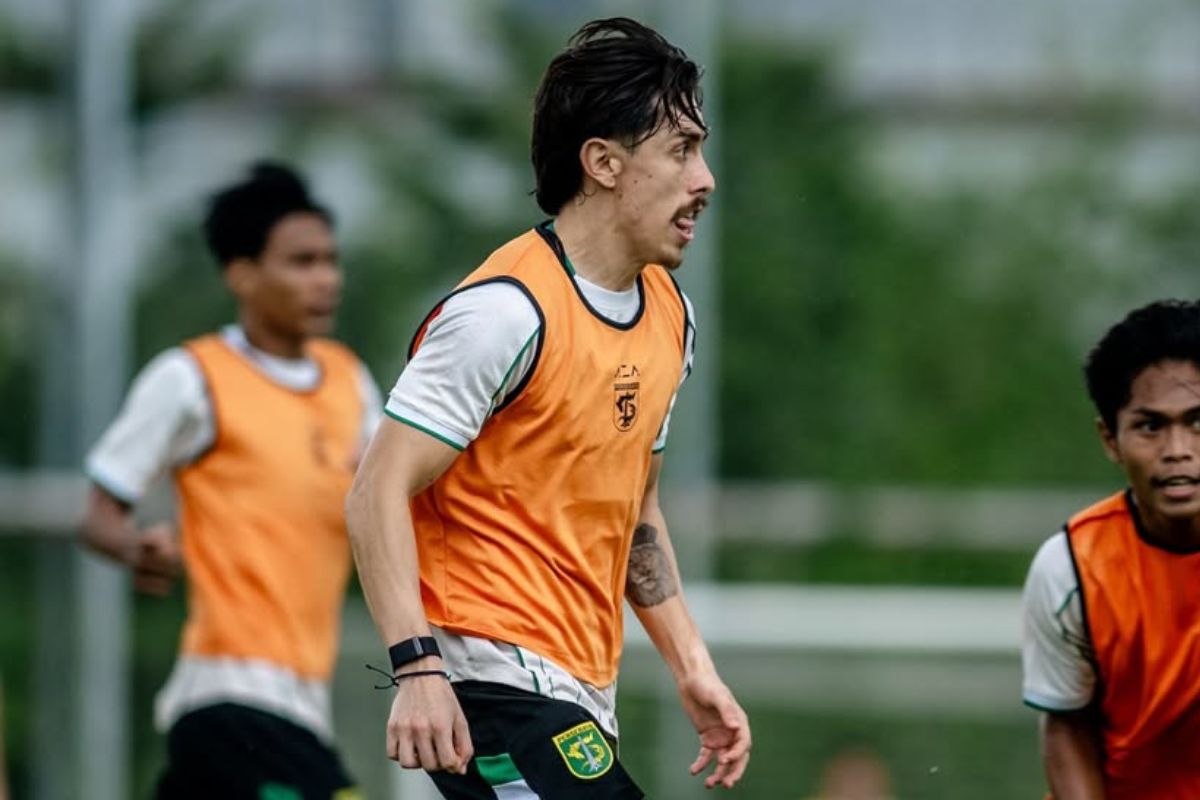 Francisco Rivera siap pimpin Persebaya Surabaya curi poin dari kandang PSIM Yogyakarta. (Persebaya Surabaya) - Image