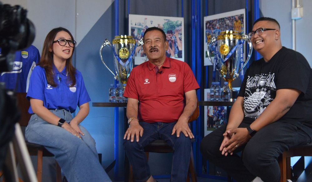 Umuh Muchtar saat tampil di Persib TV. (Istimewa) - Image