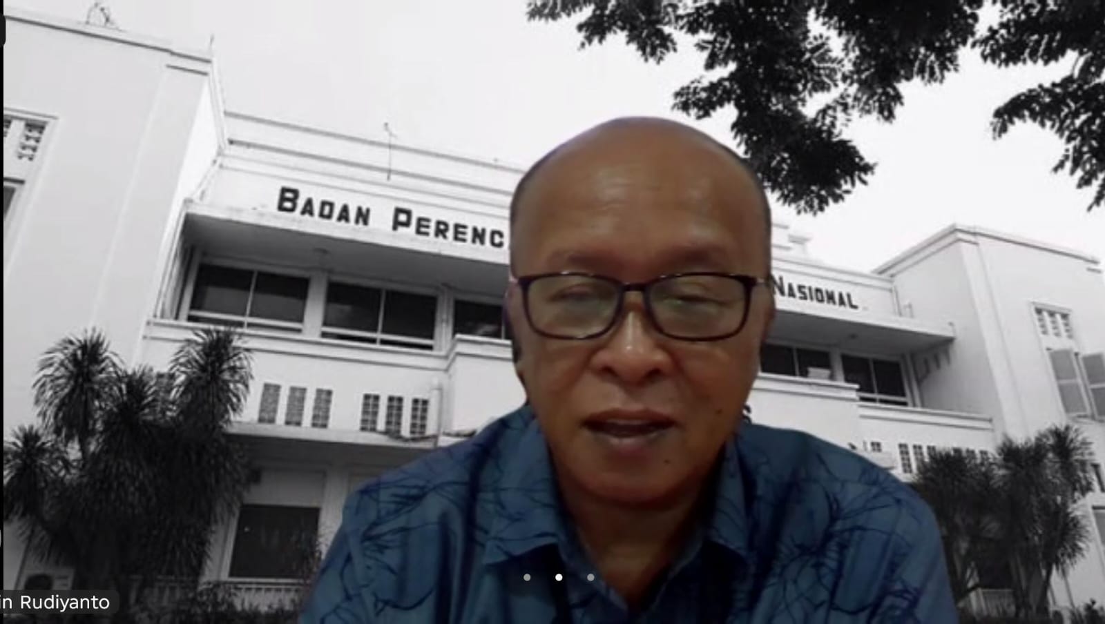 Koordinator Tim Ahli Sekretariat Nasional SDGs Kementerian PPN/Bappenas, Arifin Rudiyanto. (Tangkapan Layar JawaPos.com/Zoom)