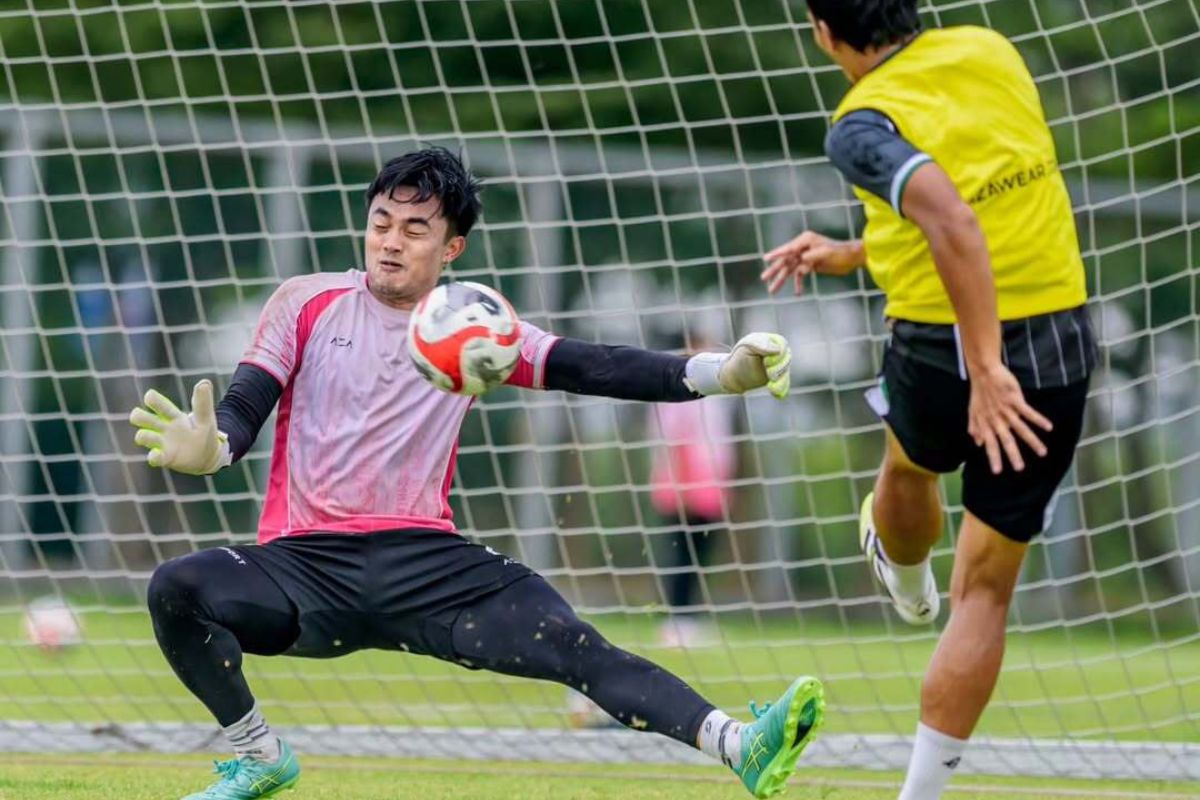 Skuad Persebaya Surabaya dalam kondisi tidak ideal saat hadapi Bhayangkara FC. (Dok. Persebaya) - Image