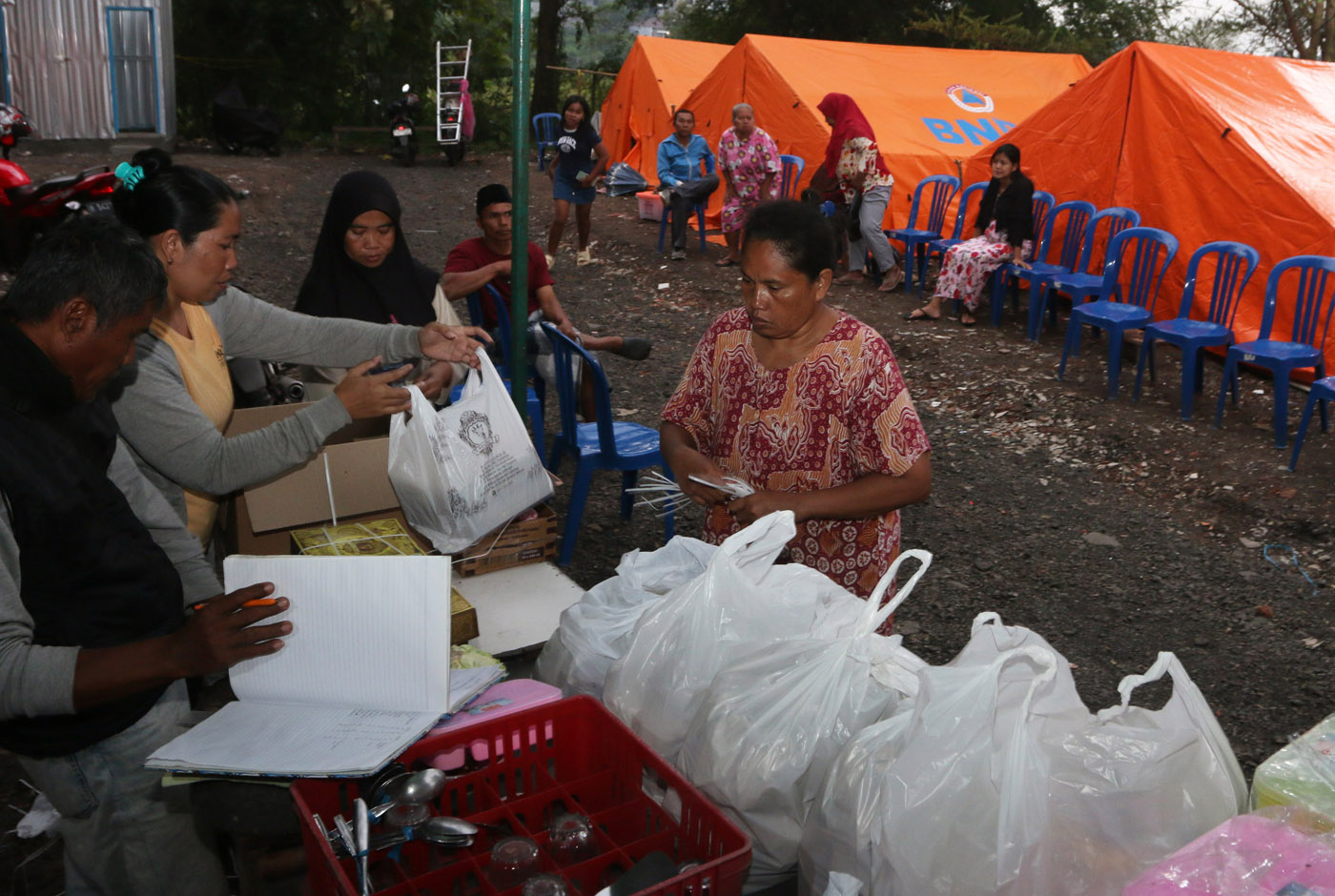 Aktifitas menjelang berbuka puasa di Kampung Sekip, Kelurahan Jangli, Kecamatan Tembalang, Kota Sema