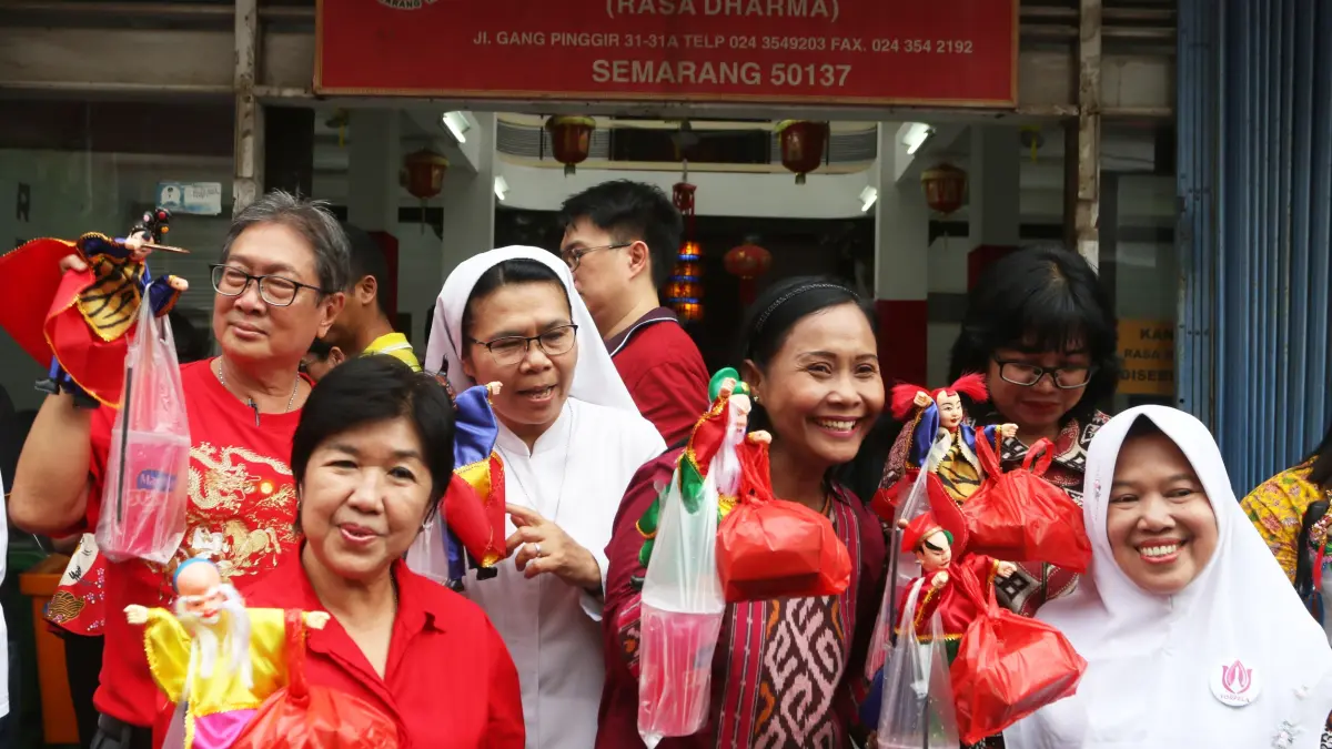 Semarak perayaan Cap Go Meh di Kota Semarang. (Nur Chamim/Jawa Pos Radar Semarang) 