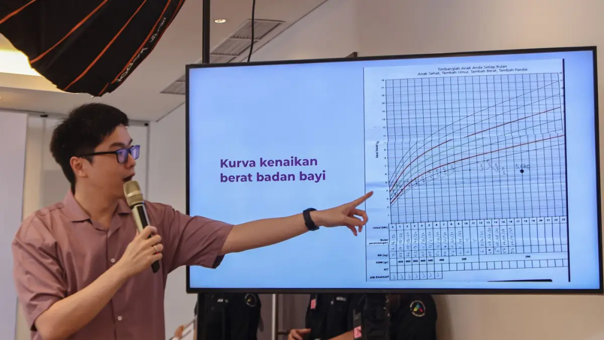 Dokter Spesialis Anak dr. Ian Surjadi Suteja menjadi pembicara saat acara kampanye “Pejuang Berat Badan Anak”  di Jakarta, Jumat (06/03/2026). (Hanung Hambara/Jawa Pos) 