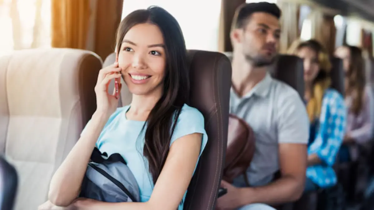 seseorang yang selalu memilih kursi lorong (Freepik/vgstockstudio) - Image