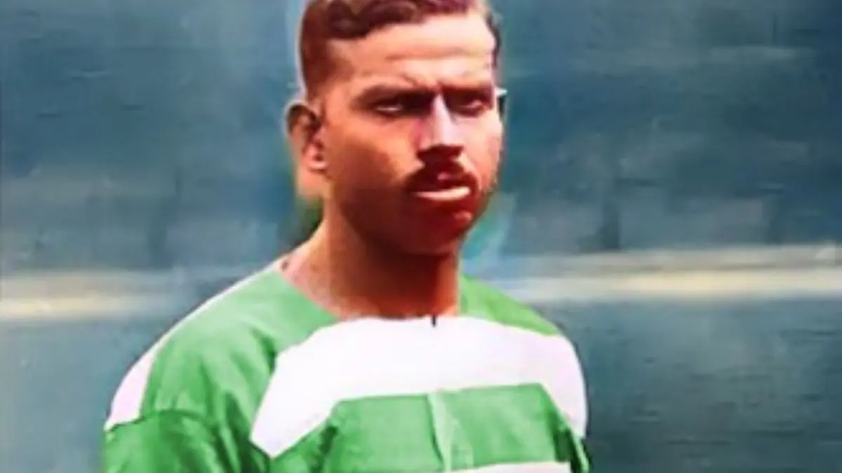 Mohammed Salim, pemain sepak bola India tanpa sepatu yang pernah tampil di Eropa pada 1930. (Istimewa) - Image