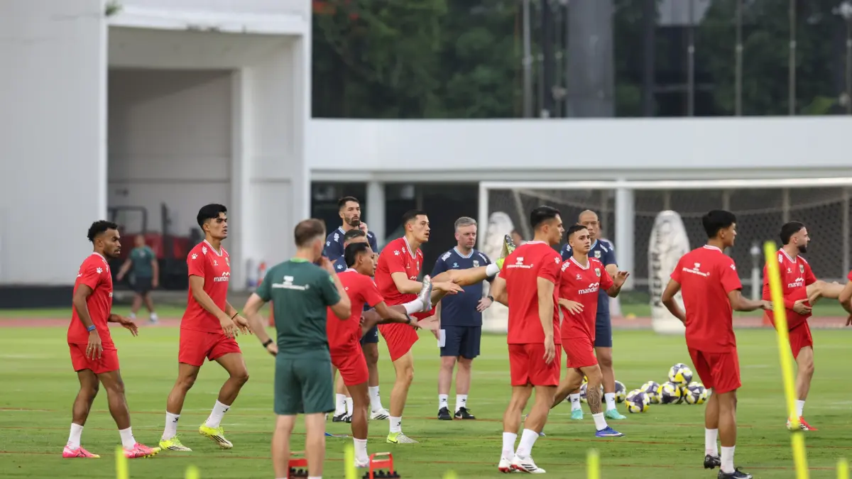 Para pemain Timnas Indonesia saat sesi latihan jelang FIFA Series 2026 di Jakarta, Kamis (26/3/2026). Timnas Indonesia akan menghadapi St. Kitts and Nevis. Jika berhasil menang, Indonesia berpotensi bertemu Bulgaria atau Kepulauan Solomon di partai final.