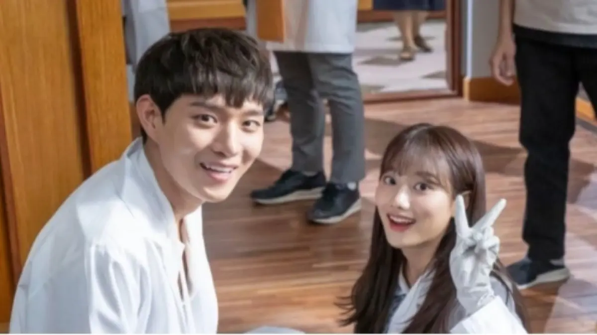 Kim Young Dae dan Lee Na Eun. (Pinkvilla) - Image