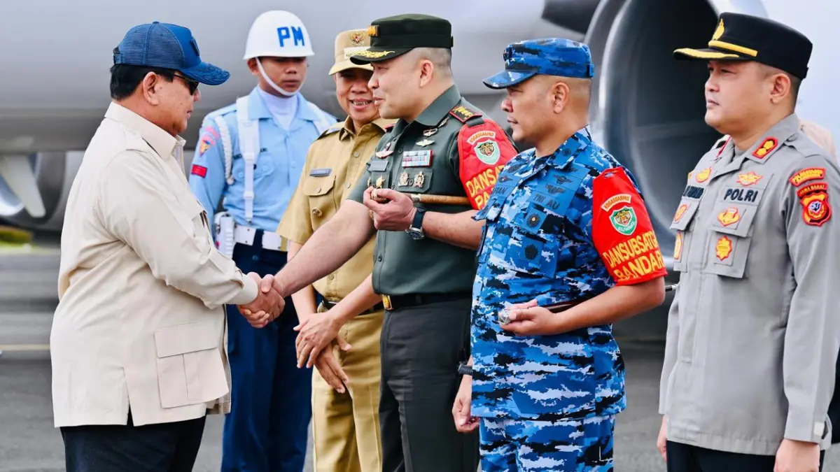 Brigjen TNI Iswan Nusi saat mendampingi Presiden Prabowo Subianto. (Istimewa) - Image