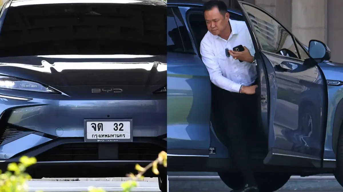 Perdana Menteri Thailand Anutin Charnvirakul mengendarai mobil listrik BYD Sealion 7 menuju Government House di Bangkok (Thairath) - Image
