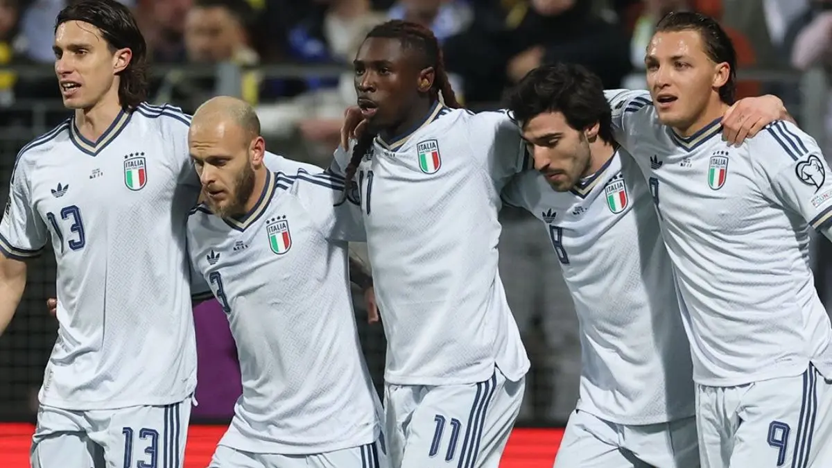 Tragedi Berulang! Timnas Italia Kembali Gagal ke Piala Dunia 2026, Kutukan Azzurri Belum Berakhir - Image