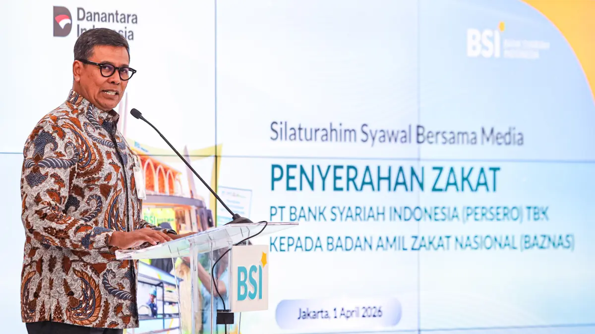 Direktur Utama BSI Anggoro Eko Cahyo memberikan paparan pada acara pengerahan zakat BSI di BSI The Tower, Jakarta, Rabu (1/4/2026). (Salman Toyibi/Jawa Pos)