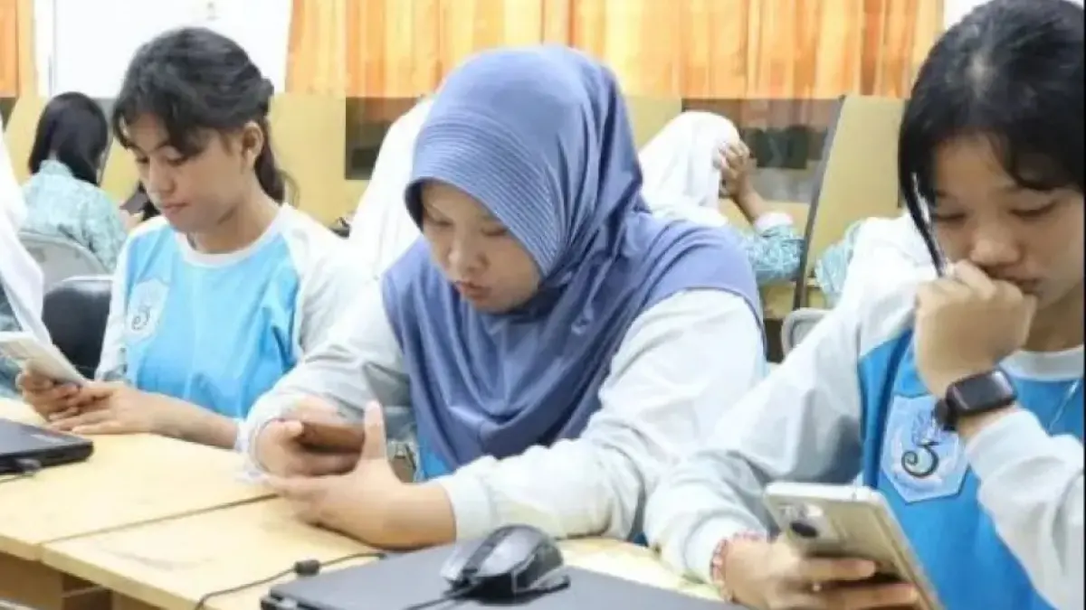 7 Tahun Beruntun, Jawa Timur Jadi Provinsi dengan Siswa Lolos SNBP Terbanyak - Image