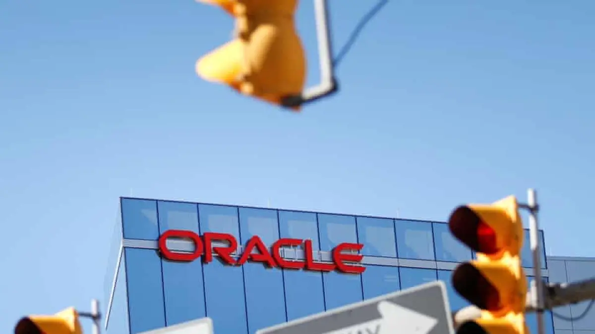 Oracle Pangkas Ribuan Pekerja saat Genjot Investasi AI, Larry Ellison Berupaya Redam Kekhawatiran Investor - Image