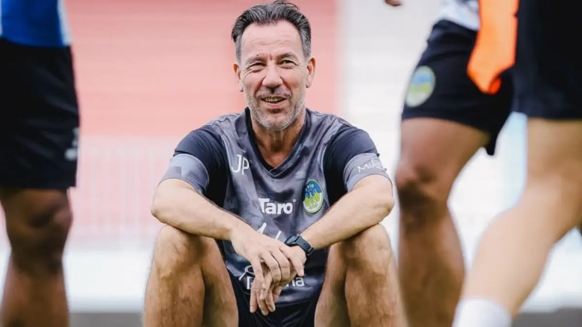 Ciptakan 6 Kreasi Peluang tapi Sulit Cetak Gol, Jean-Paul Van Gastel Bongkar Penyebab Kekalahan PSIM Yogyakarta dari Dewa United - Image
